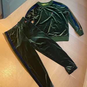 Velour Aviator Nation sweat suit in Green. Never worn!! Size 14 kids.